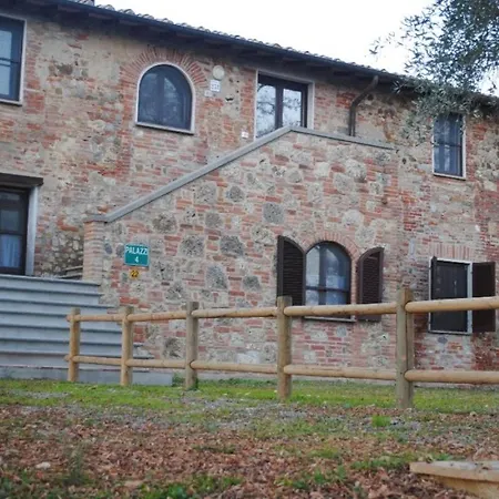 Caioncola Sleeps 6 Pool Wifi T763577 * Ravigliano