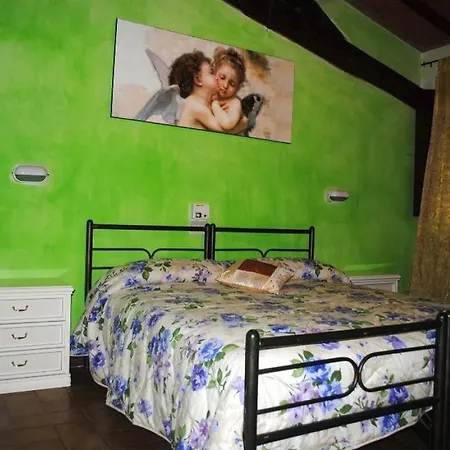 Caioncola Sleeps 6 Pool Wifi T763577 Daire