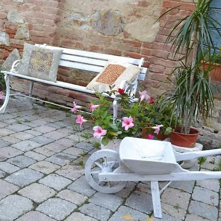 Caioncola Sleeps 6 Pool Wifi T763577 Ravigliano